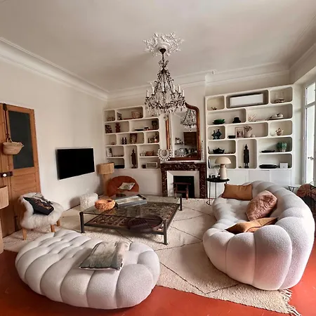 Divine Idylle Luxe 3 Chambres, Terrasse 130m2, Jacuzzi, Clim Plein Centre Апартаменты *