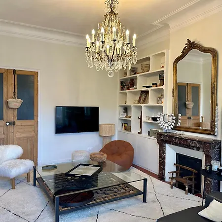 Divine Idylle Luxe 3 Chambres, Terrasse 130m2, Jacuzzi, Clim Plein Centre Апартаменты